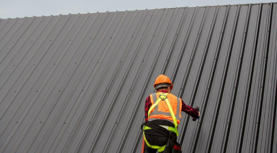 Professional gutter cleaning in Shirley, NY
